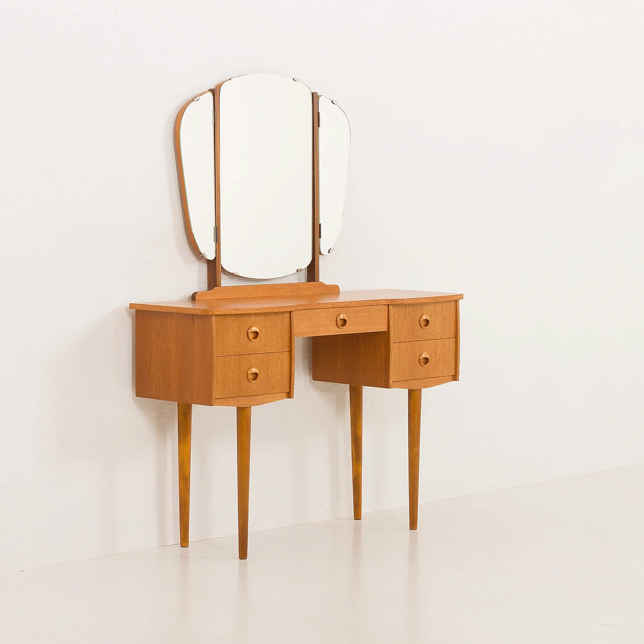 Scandinavian dressing table in teak with adjustable mirrors, 1970s 5