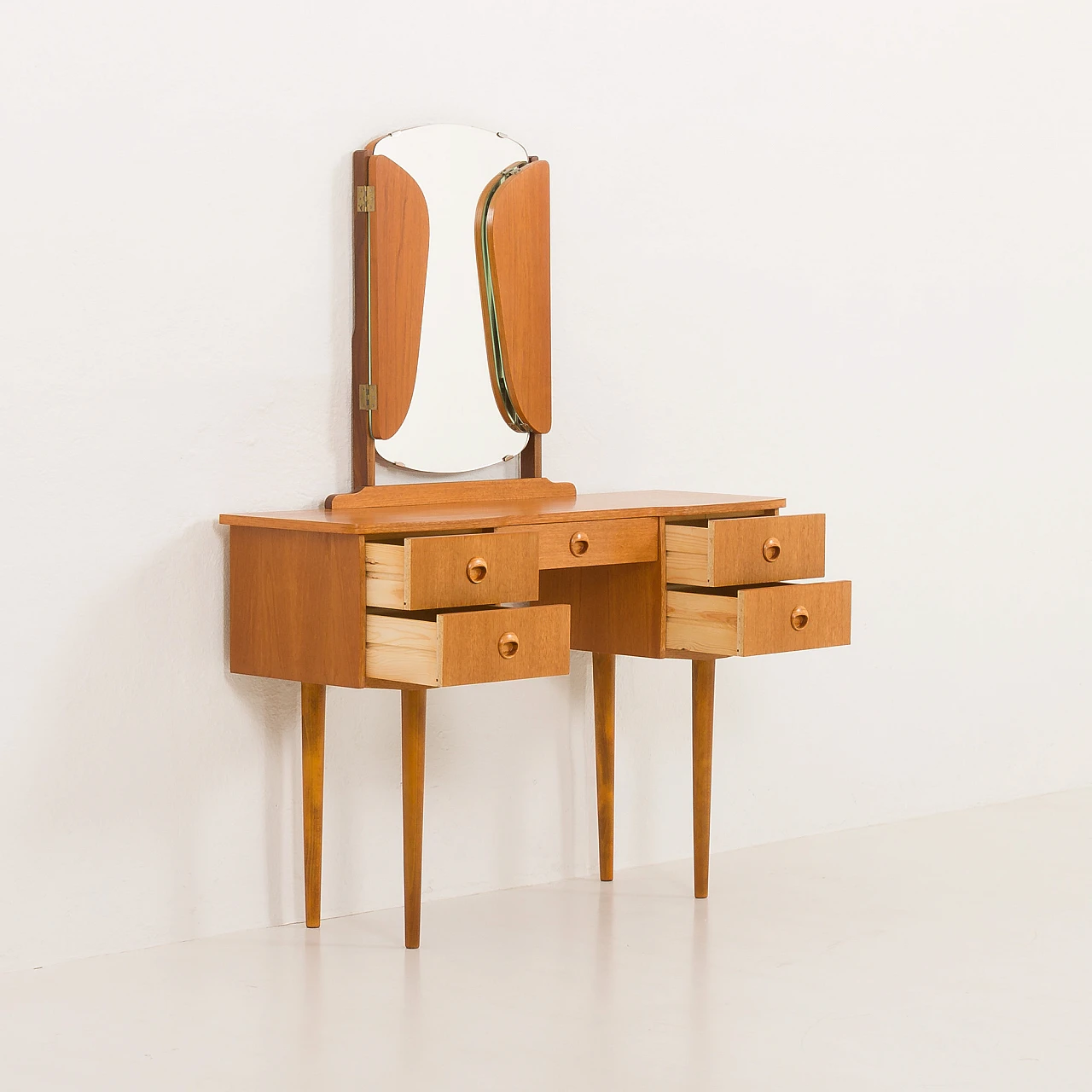 Scandinavian dressing table in teak with adjustable mirrors, 1970s 6