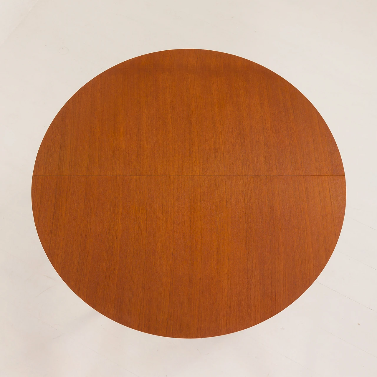 Danish round extendable table in teak, 1960s 12