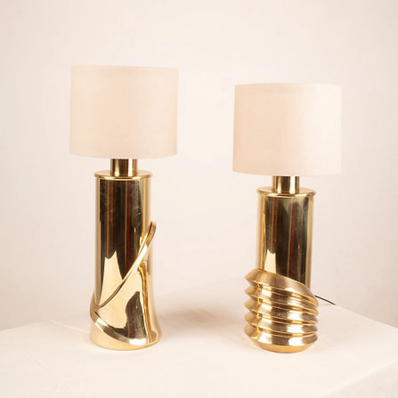 Pair of Belle Epoque brass table lamp by Ferrero for Lipparini, 1980s 1