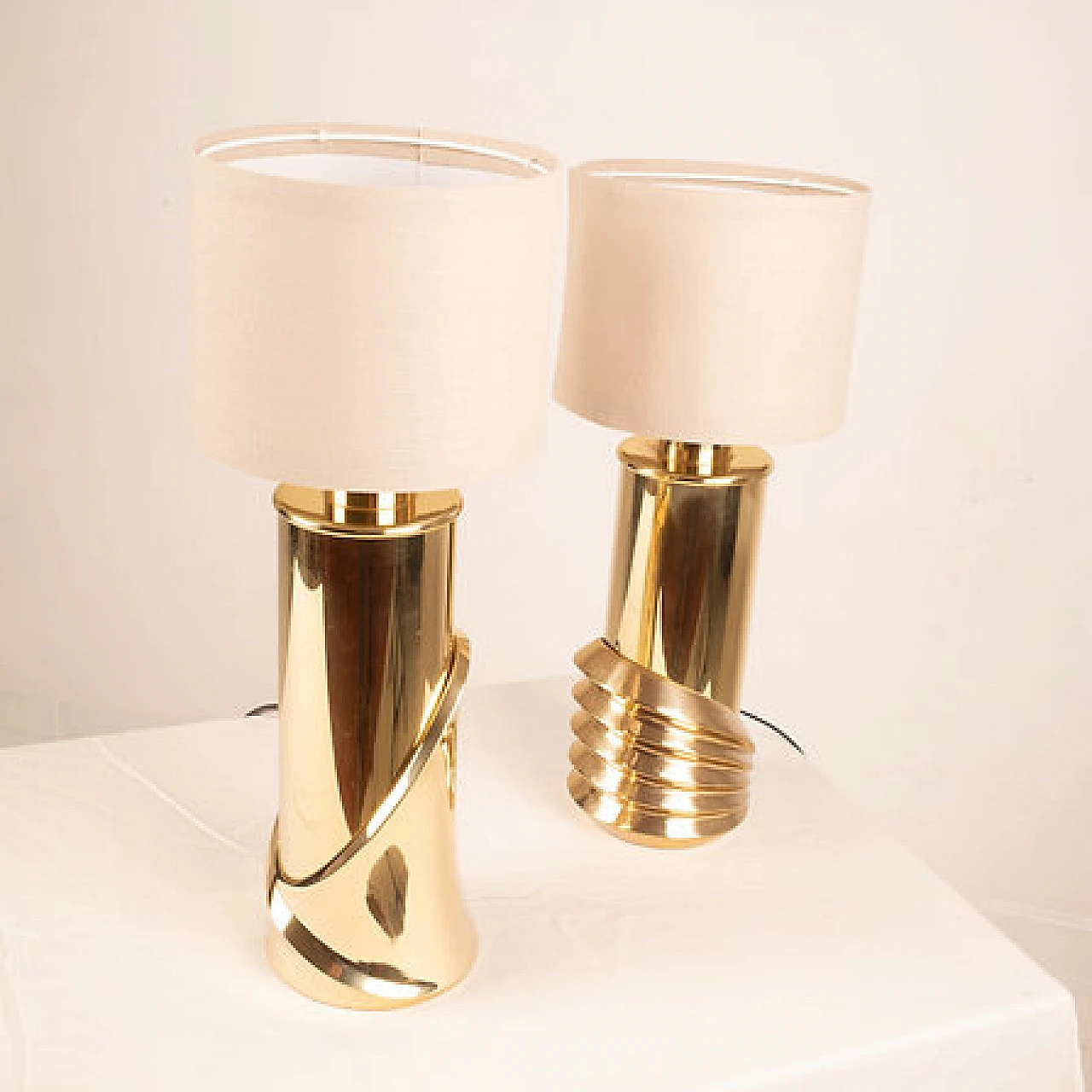 Pair of Belle Epoque brass table lamp by Ferrero for Lipparini, 1980s 3