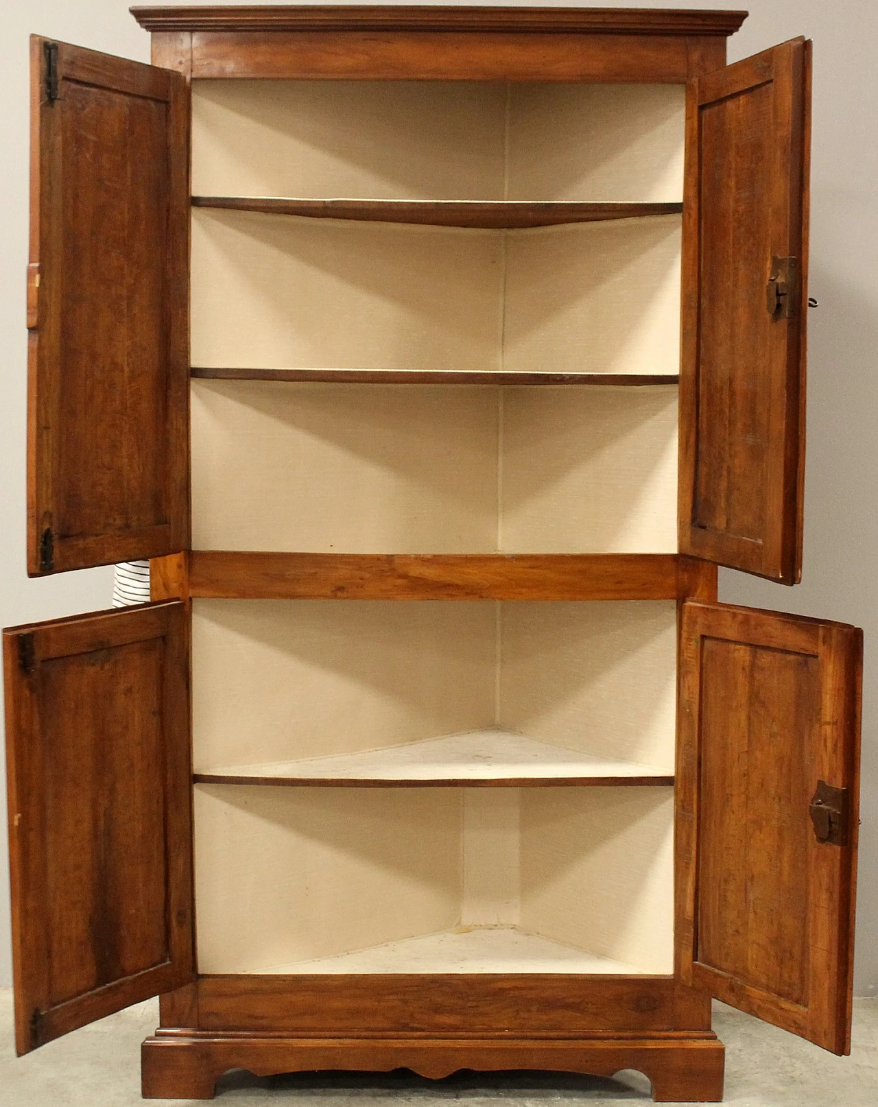 Corner wardrobe in solid cherry wood, 19th century 7