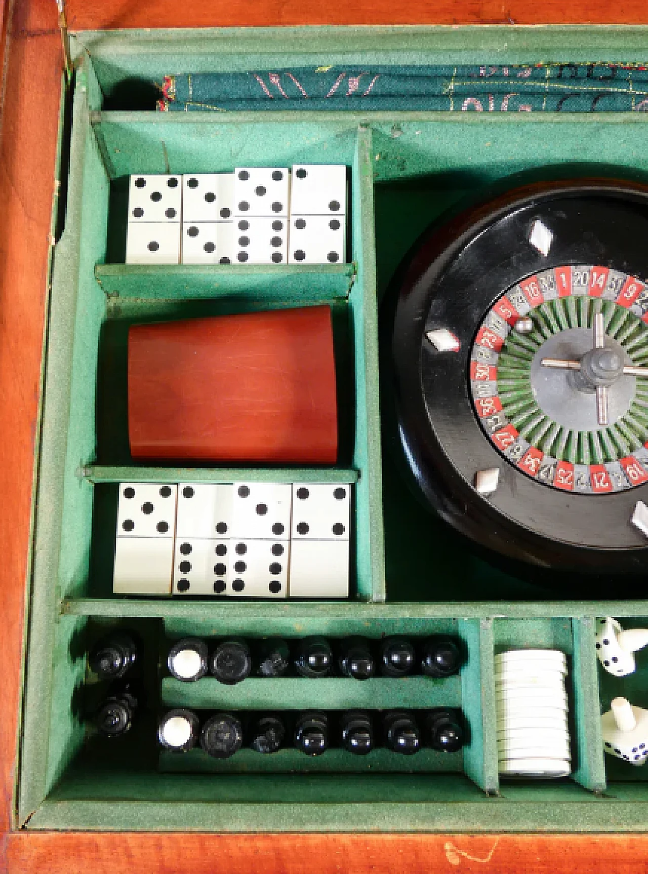 Art Deco wooden box with board games by Kallima 6