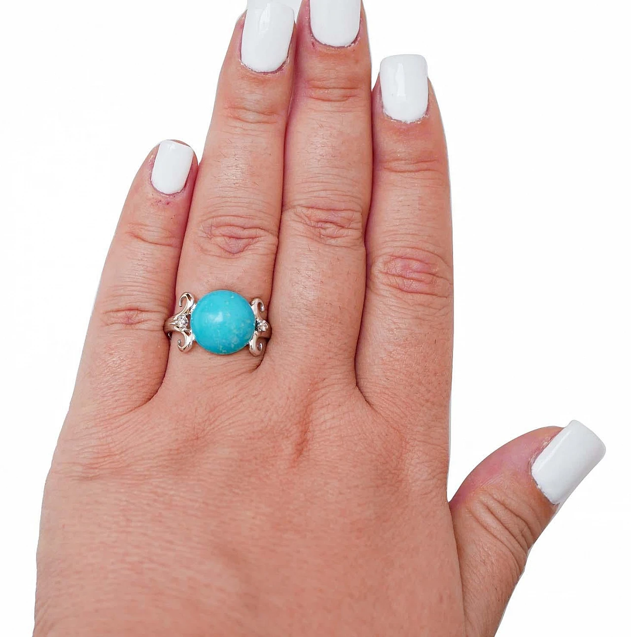 14 Karat white gold ring with magnesite and diamonds, 1970s 4