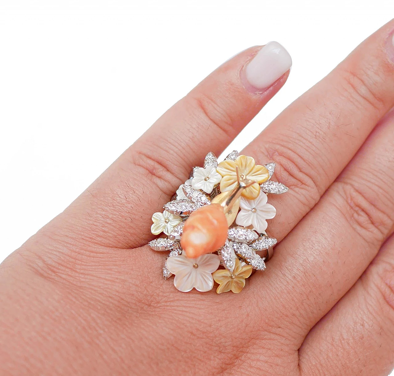 14 kt white gold ring with coral, multicoloured stones and diamonds 5