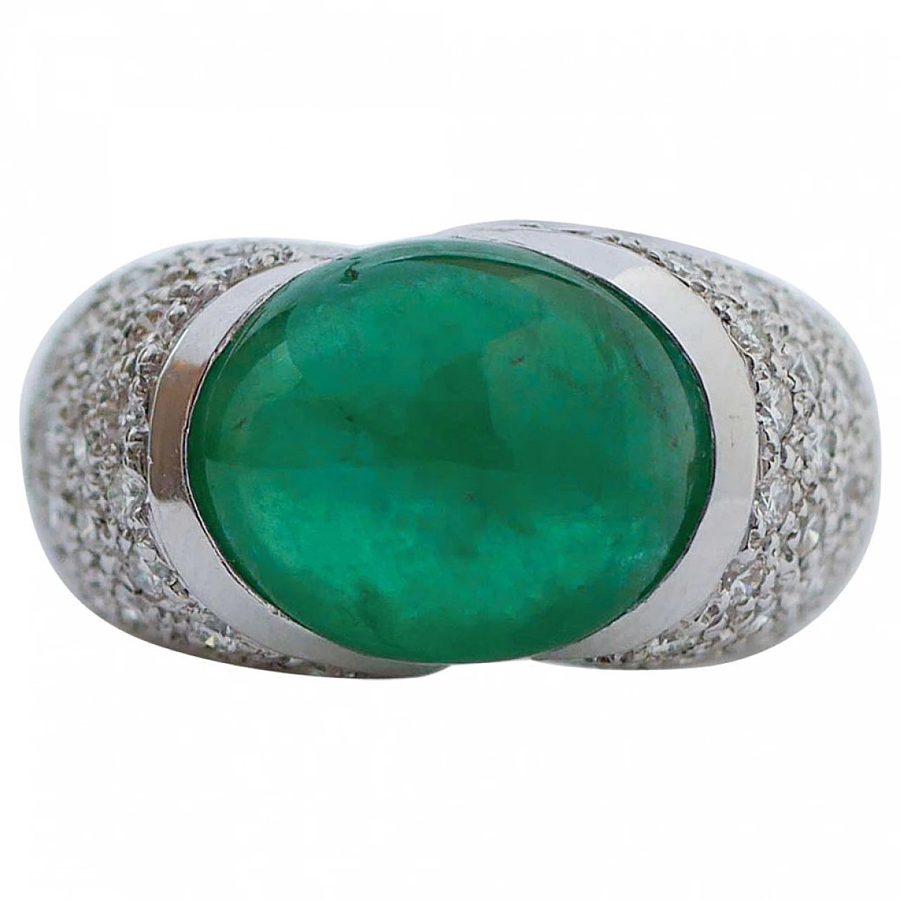 18K white gold ring with emerald and diamonds, 1960s 1