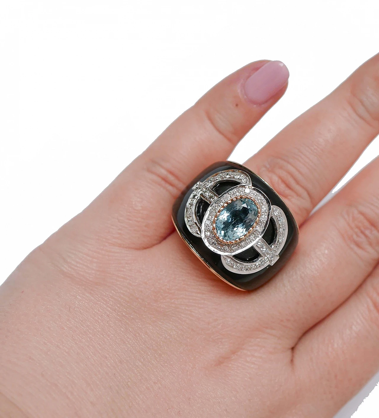 14 kt rose gold ring with aquamarine, onyx, diamonds, 1970s 5