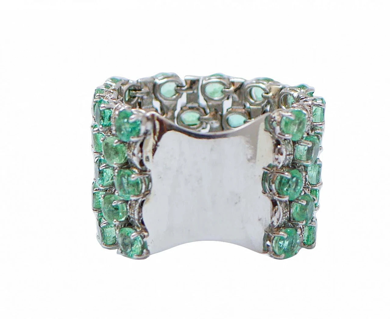 14 kt white gold band ring with emeralds and diamonds, 1970s 2