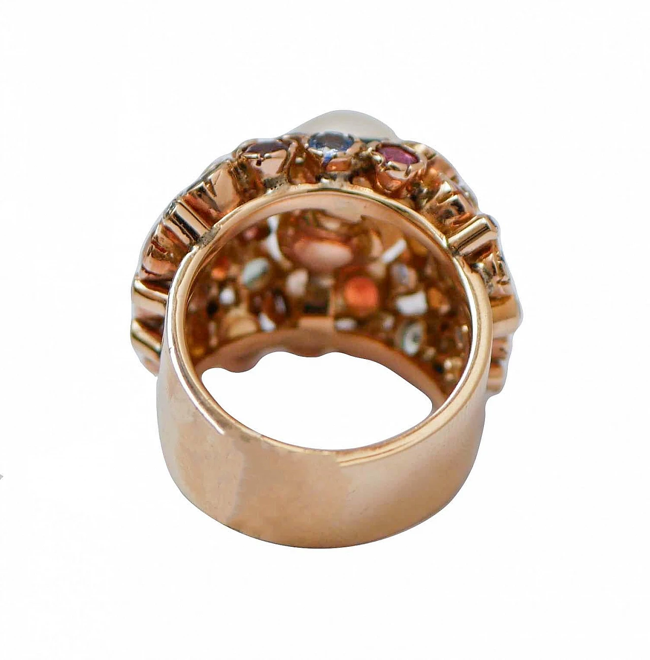 Rose gold cluster ring with white pearl, sapphires and diamonds 3