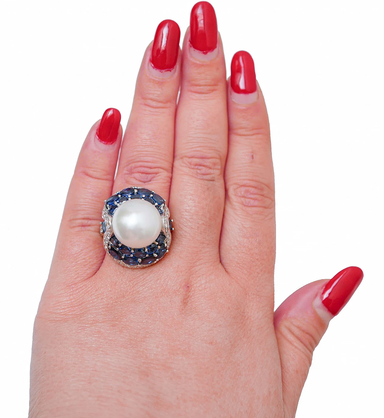 14 kt white gold ring with South Sea pearls, sapphires, diamonds 4