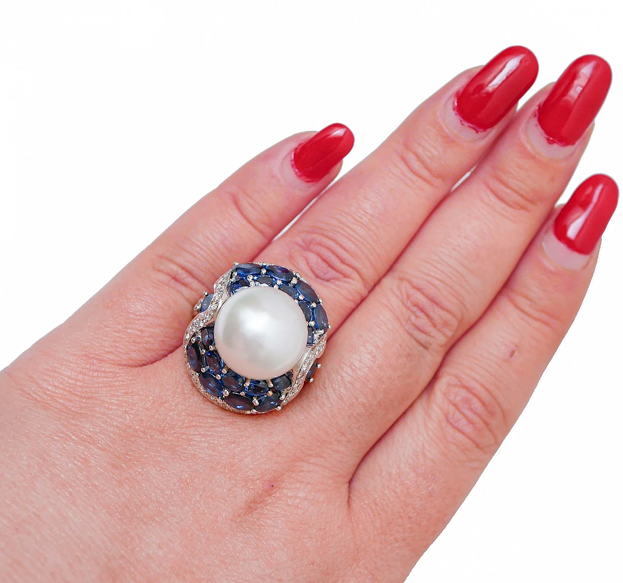 14 kt white gold ring with South Sea pearls, sapphires, diamonds 5