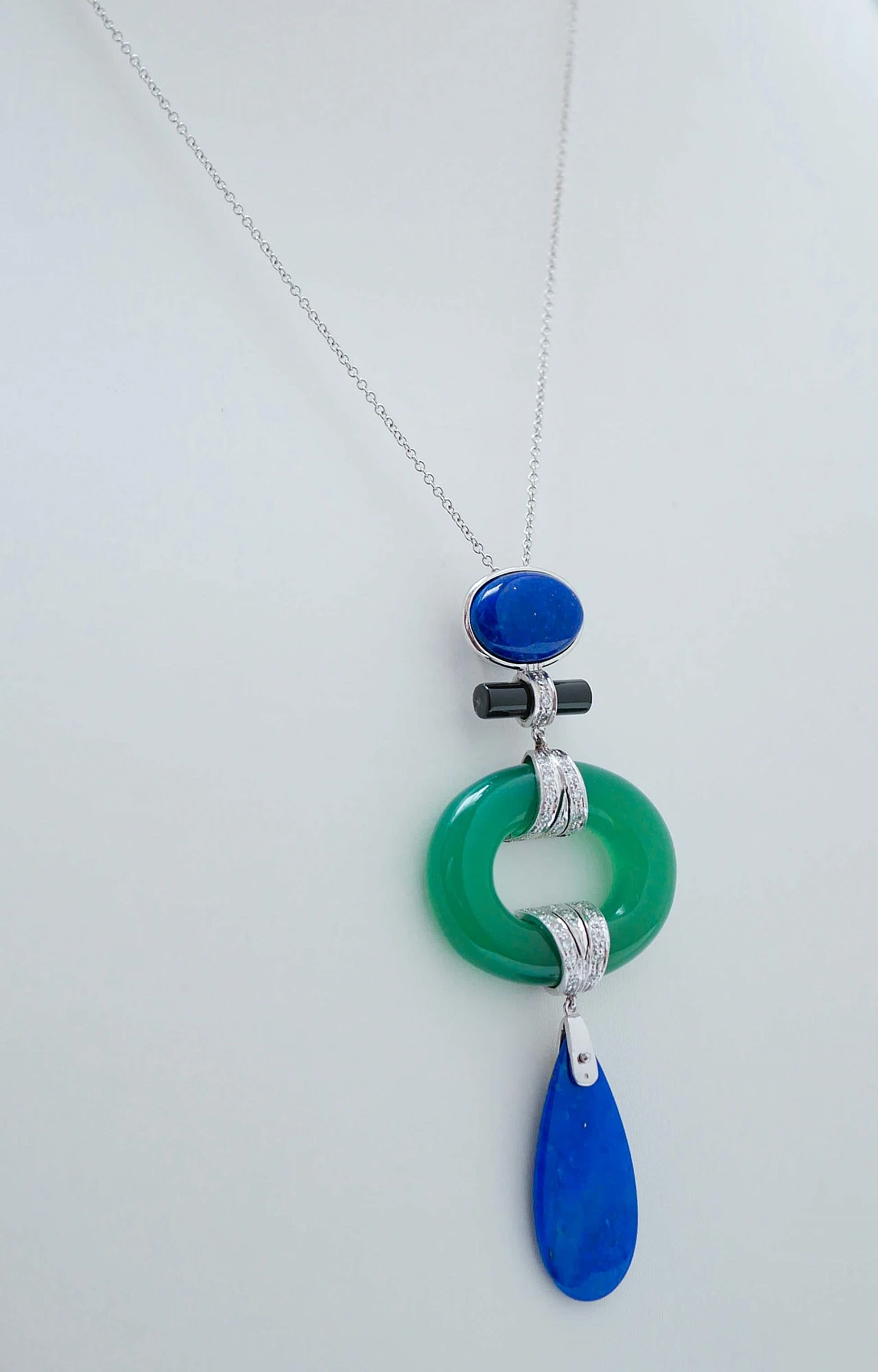 Necklace with green agate, lapis, onyx, diamonds and platinum pendant 3