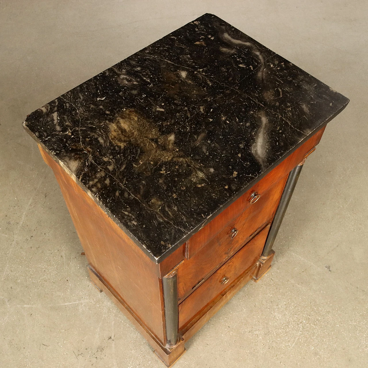 Empire walnut nightstand with marble top & plinth feet, 19th century 3