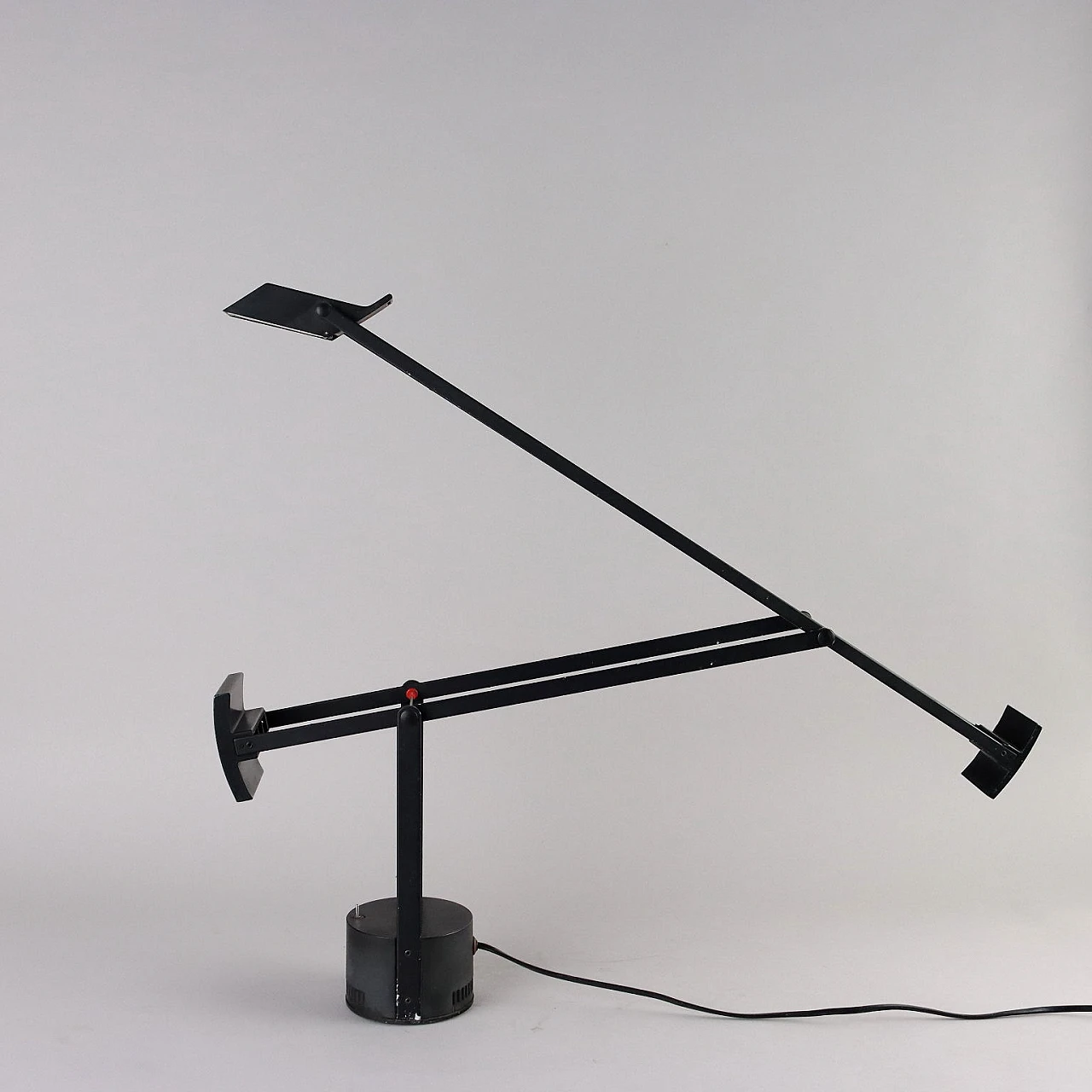 Tizio table lamp by Richard Sapper for Artemide, 1980s 4