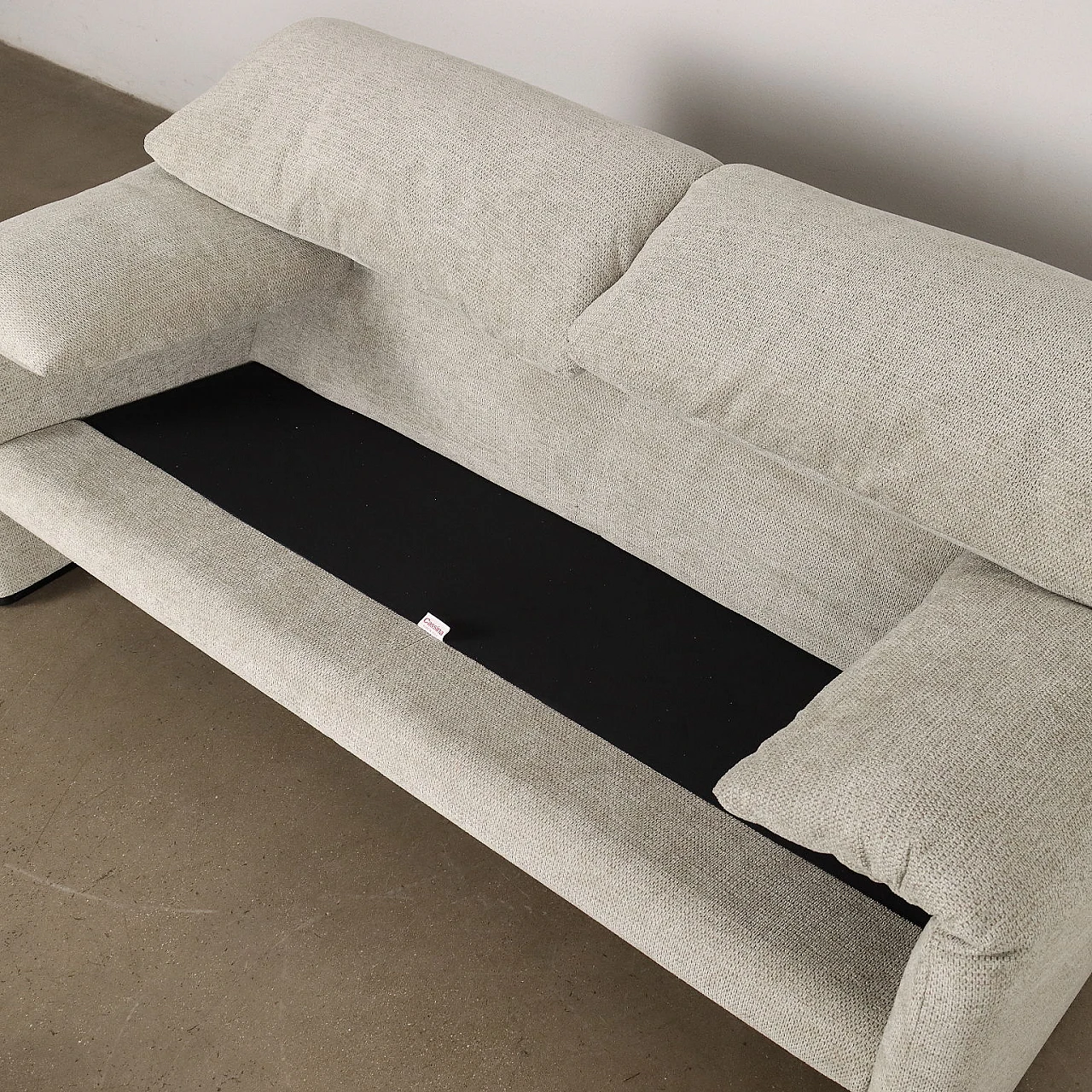 Maralunga sofa in velvet by Vico Magistretti for Cassina, 1980s 7