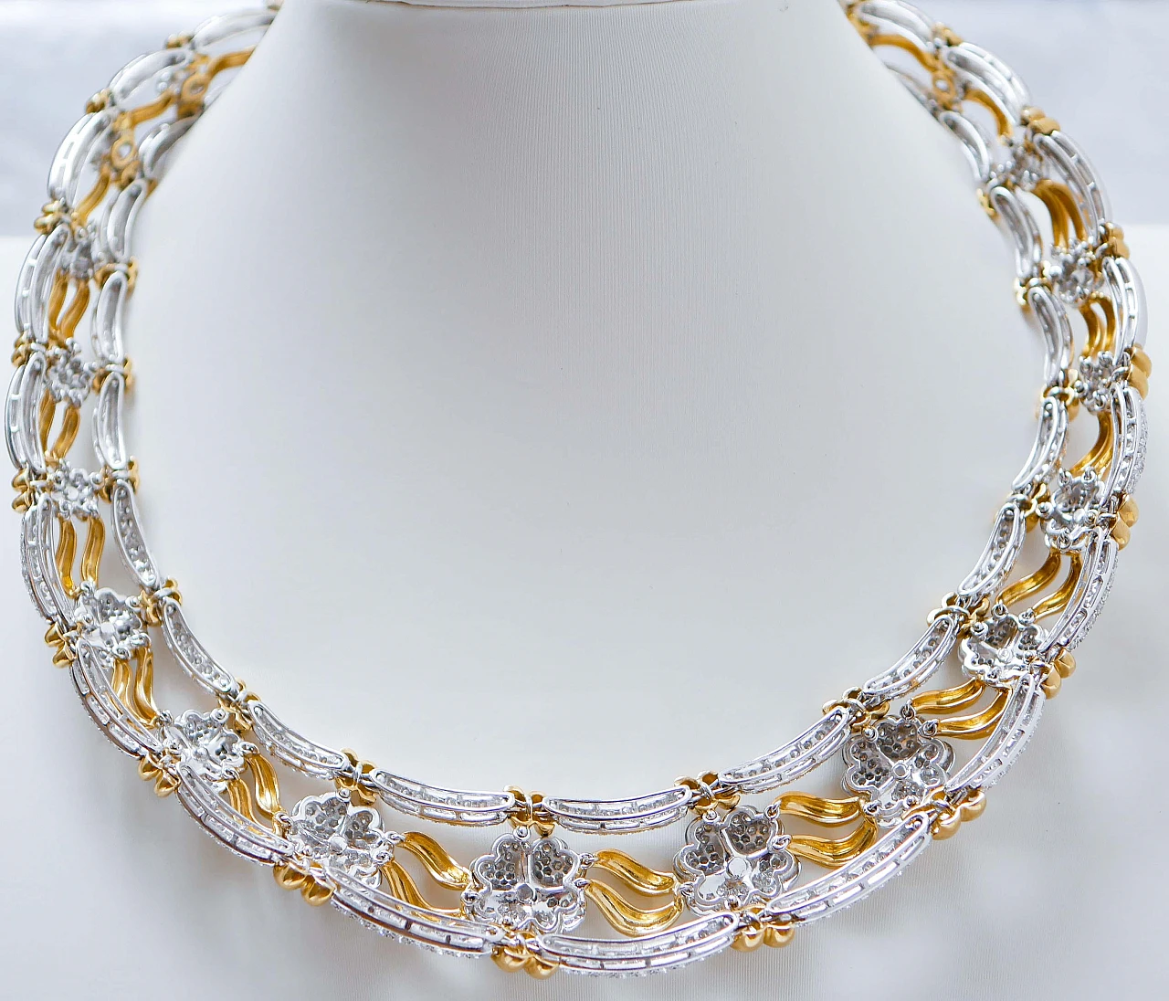 18K yellow and white gold necklace with diamonds, 1950s 3