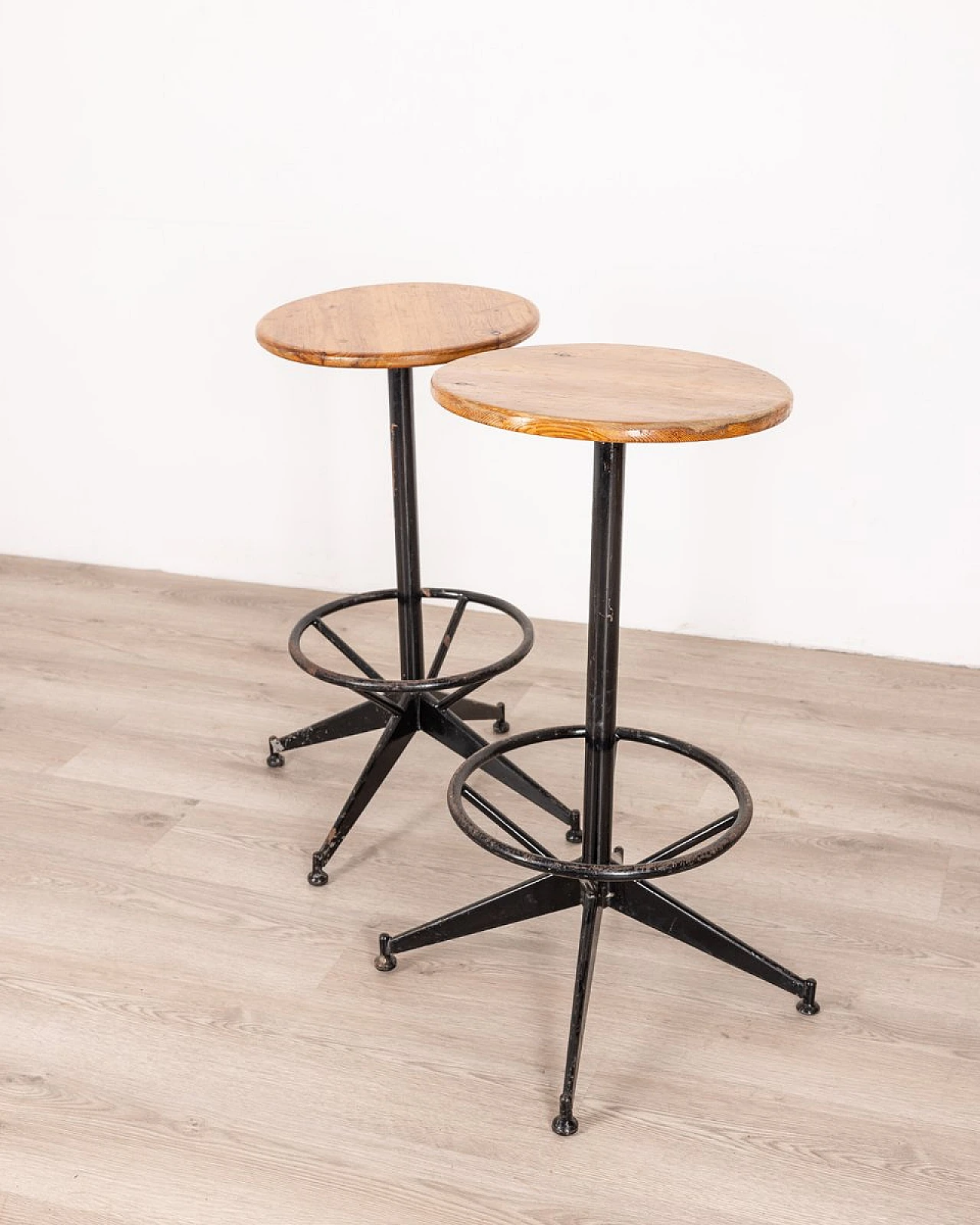 Pair of adjustable stools with wooden seat & metal structure, 1960s 2