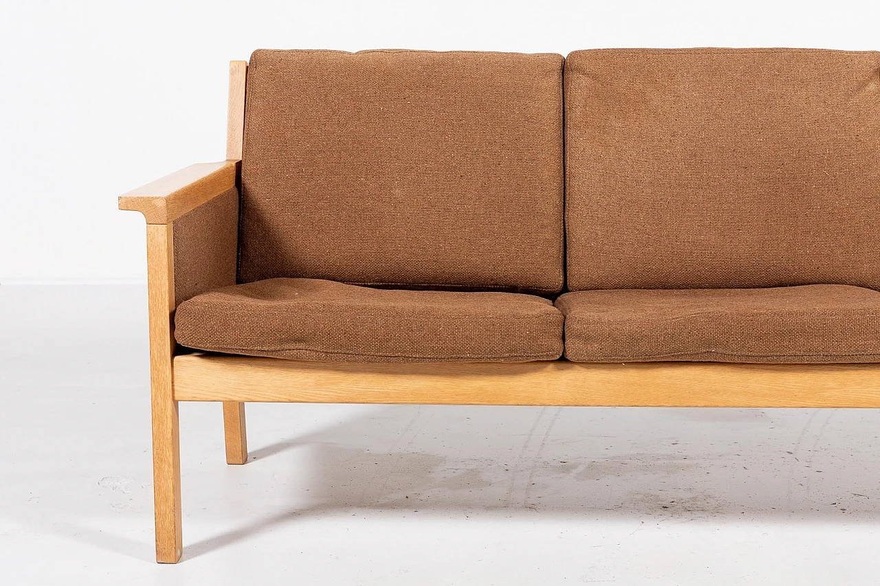 Divano Mid-Century GE55 di Hans Wegner per Getama, anni 2000 3