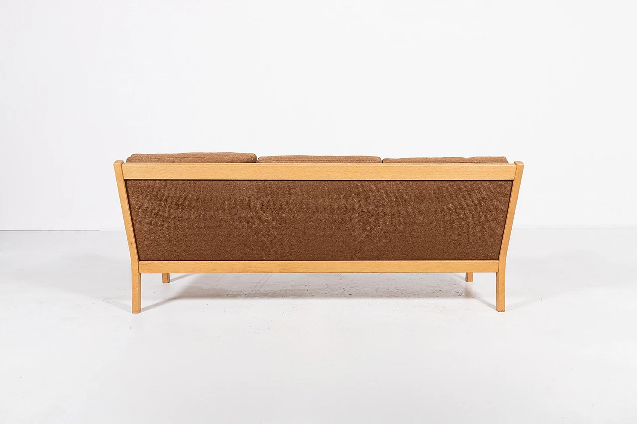 Divano Mid-Century GE55 di Hans Wegner per Getama, anni 2000 6