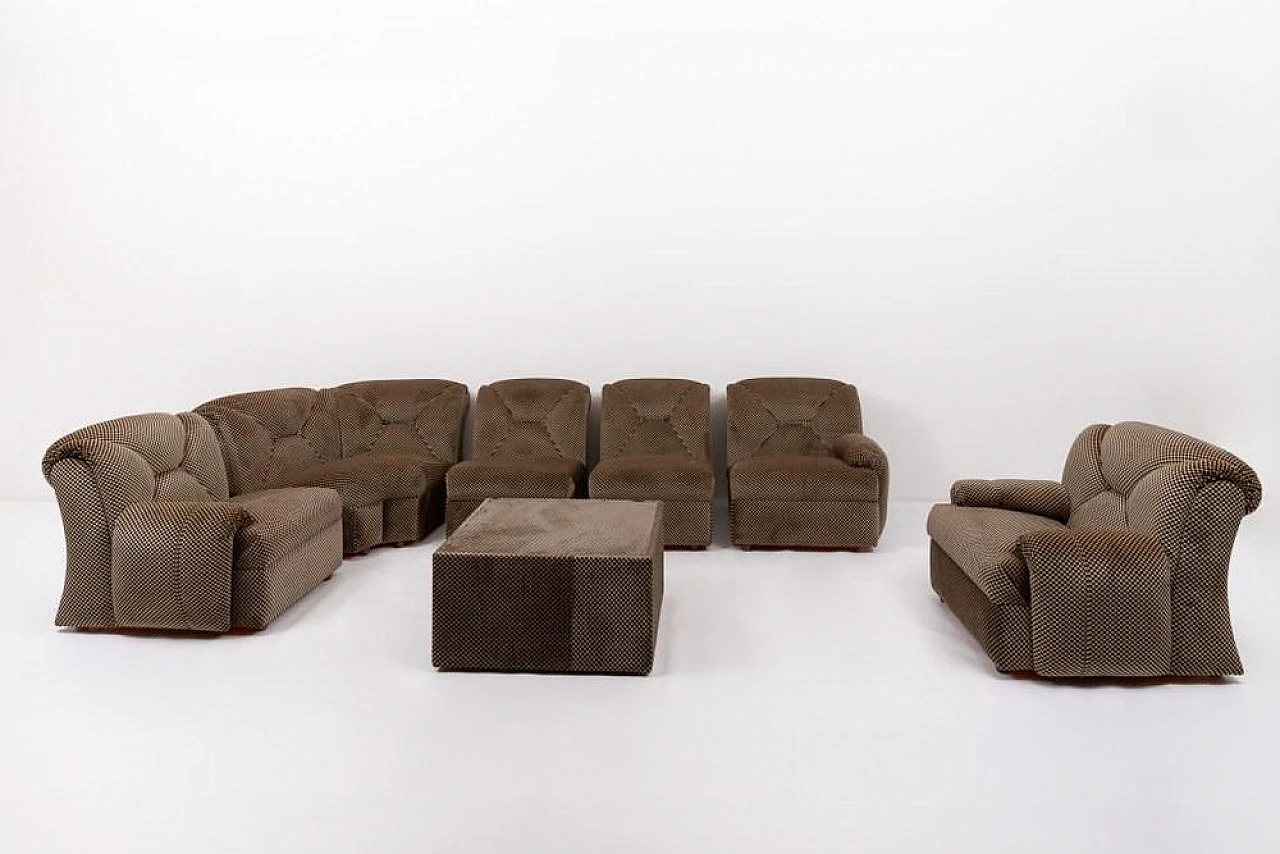 7 Modular armchairs in velvet, 1970s 2