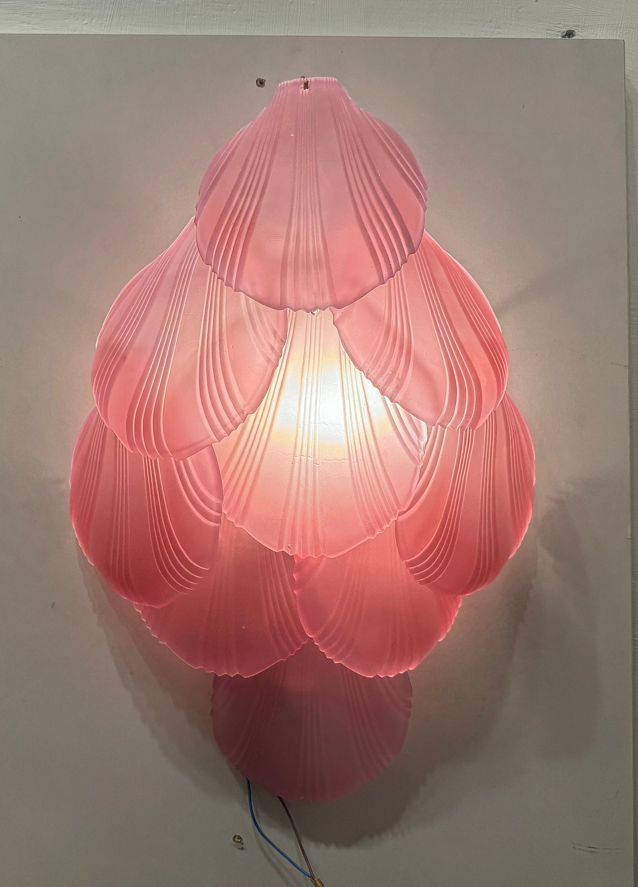 Pair of pink glass shell wall sconces, 1980s 2