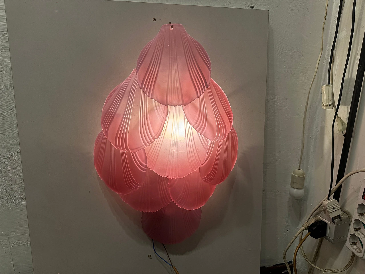 Pair of pink glass shell wall sconces, 1980s 5