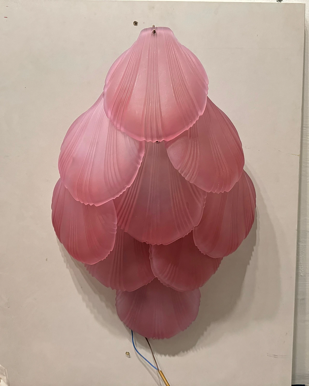 Pair of pink glass shell wall sconces, 1980s 7