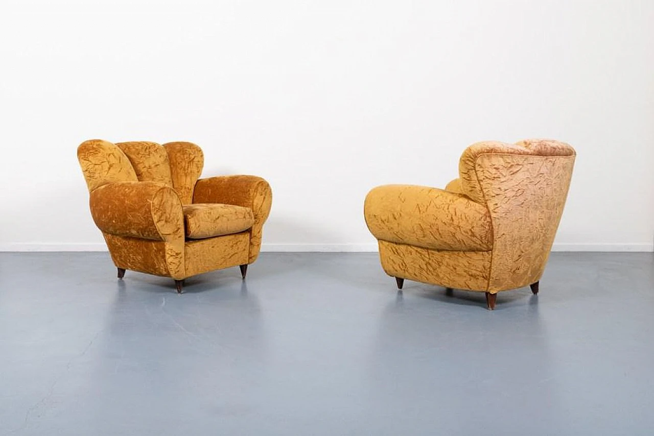 Pair of velvet armchairs by Arredamenti Borsani, 1940s 3