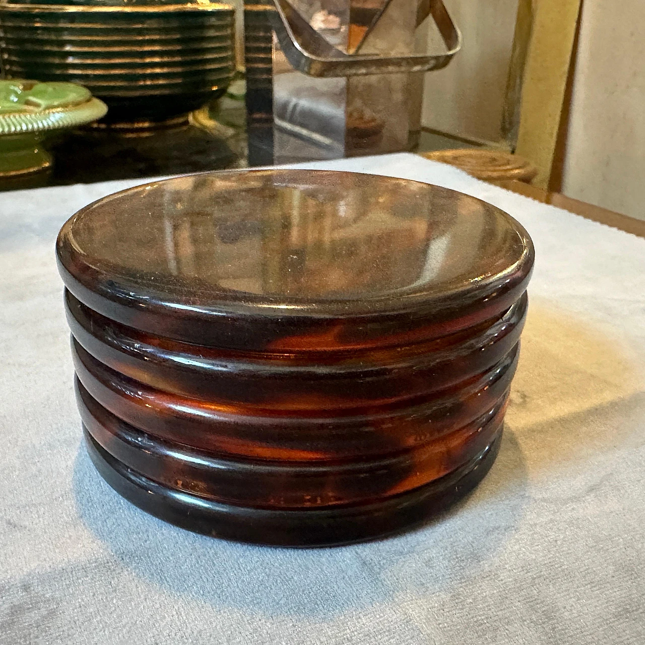 Portagioie rotonda in lucite tartarugata, anni '70 10