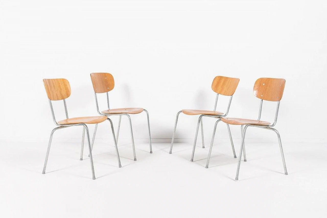 4 School chairs in aluminum and wood, 1960s 2