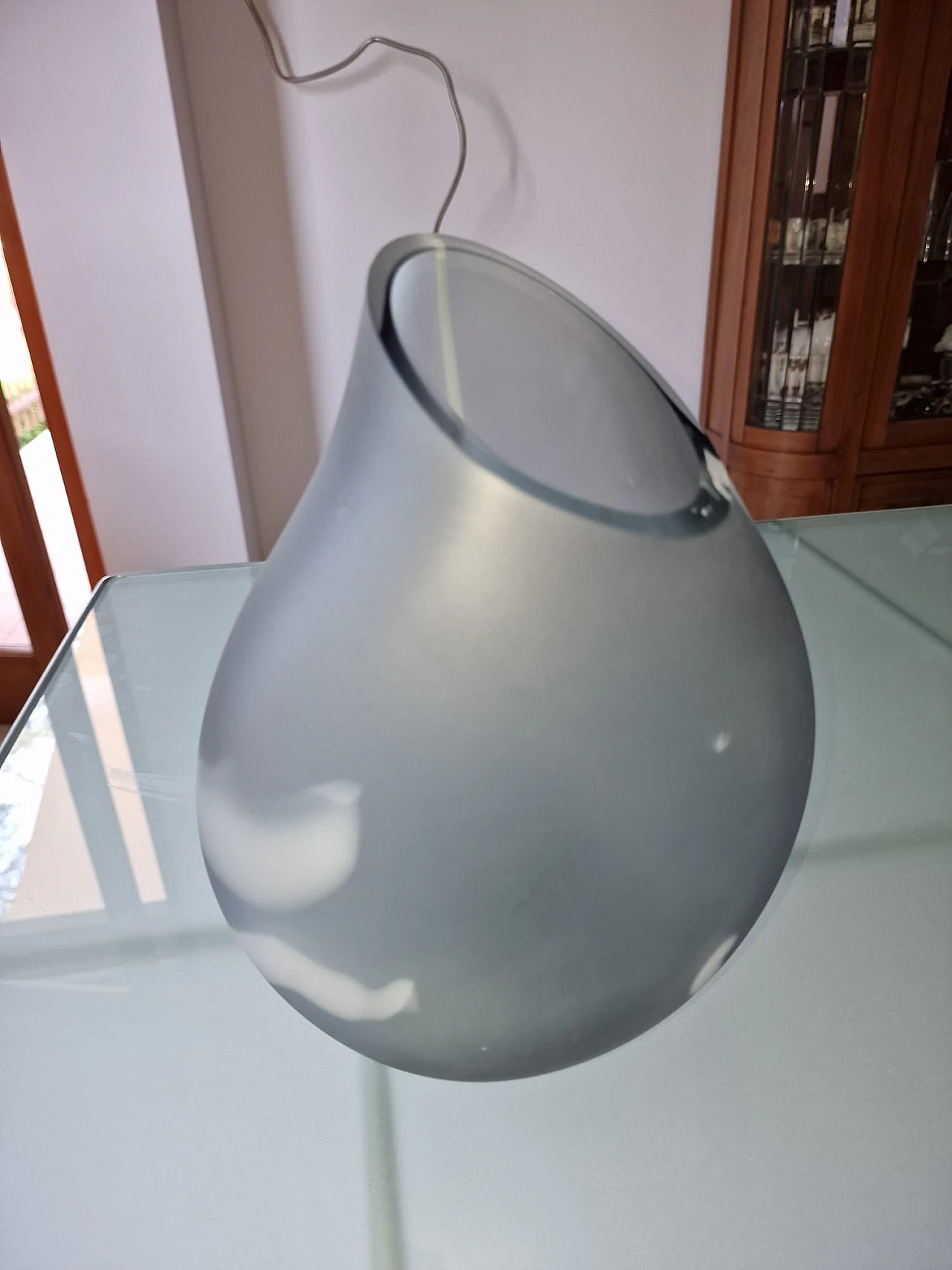 Vase in satin blown Murano glass with white veins 9