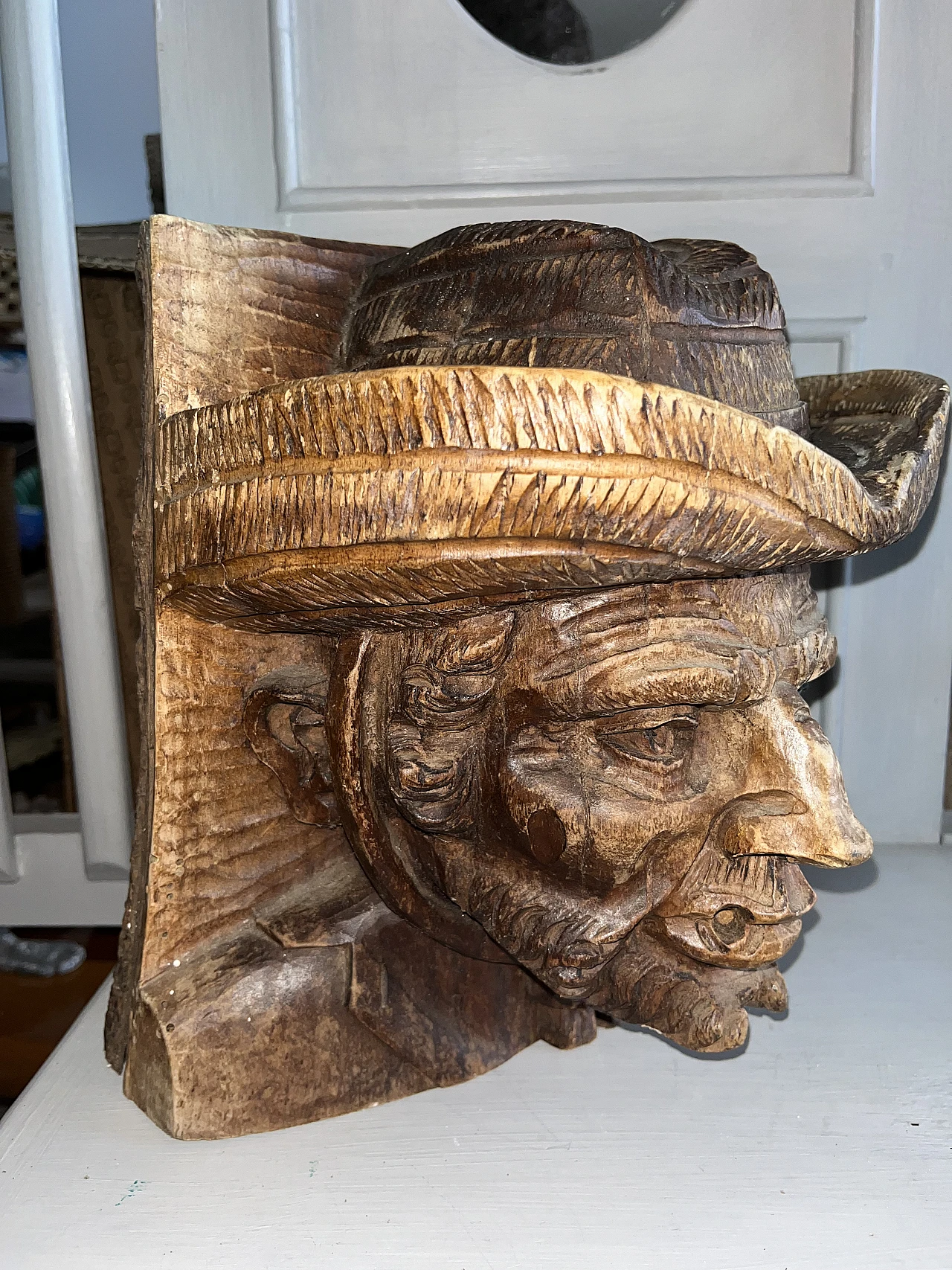 Elderly man with hat, hand carved wooden sculpture 1