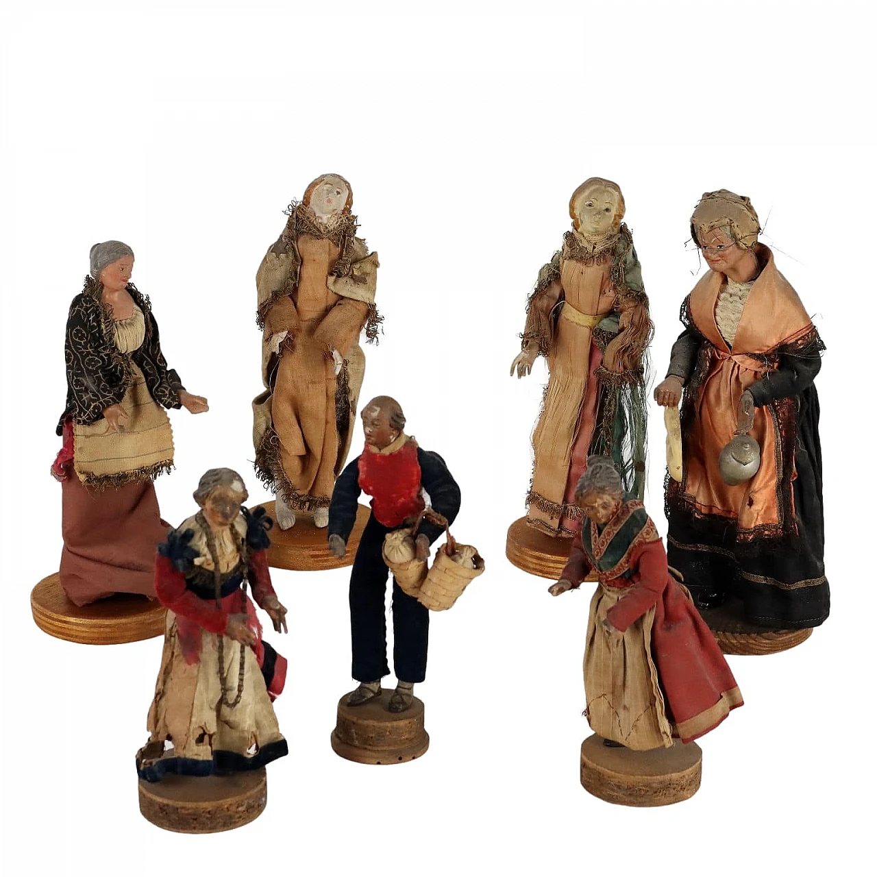 7 Figure da presepe in terracotta dipinta e tessuto, fine '800 1