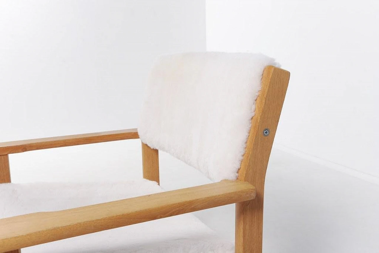 Poltrona in legno e tessuto di Hans Wegner per Getama, fine '900 6