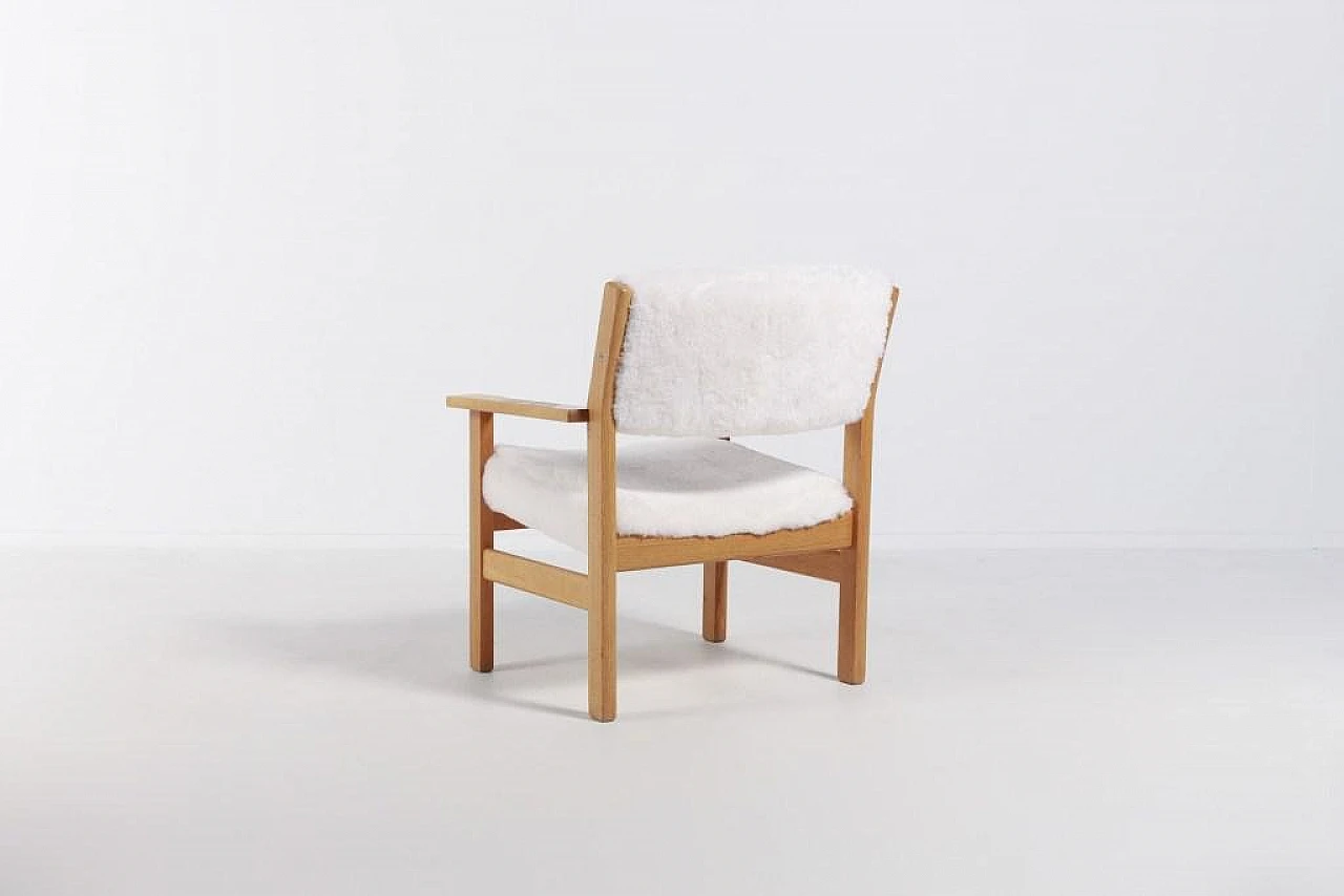 Poltrona in legno e tessuto di Hans Wegner per Getama, fine '900 9