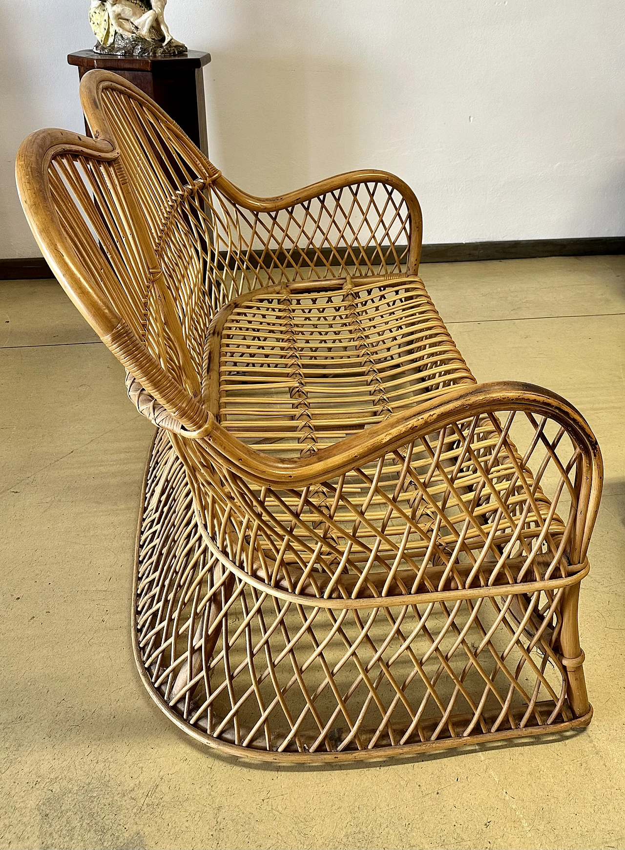 Mid-century bamboo sofa with rounded line, 1960s 7