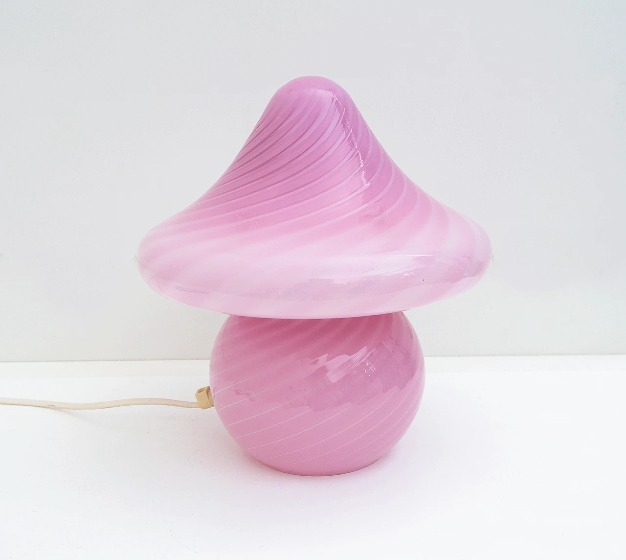 Fungo table lamp in pink Murano glass attributed to Venini, 1960s 2