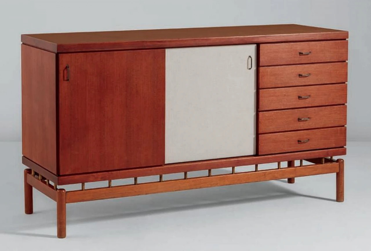 Credenza in teak e ottone di I. Tapiovaara da La Permanente, anni '50 1