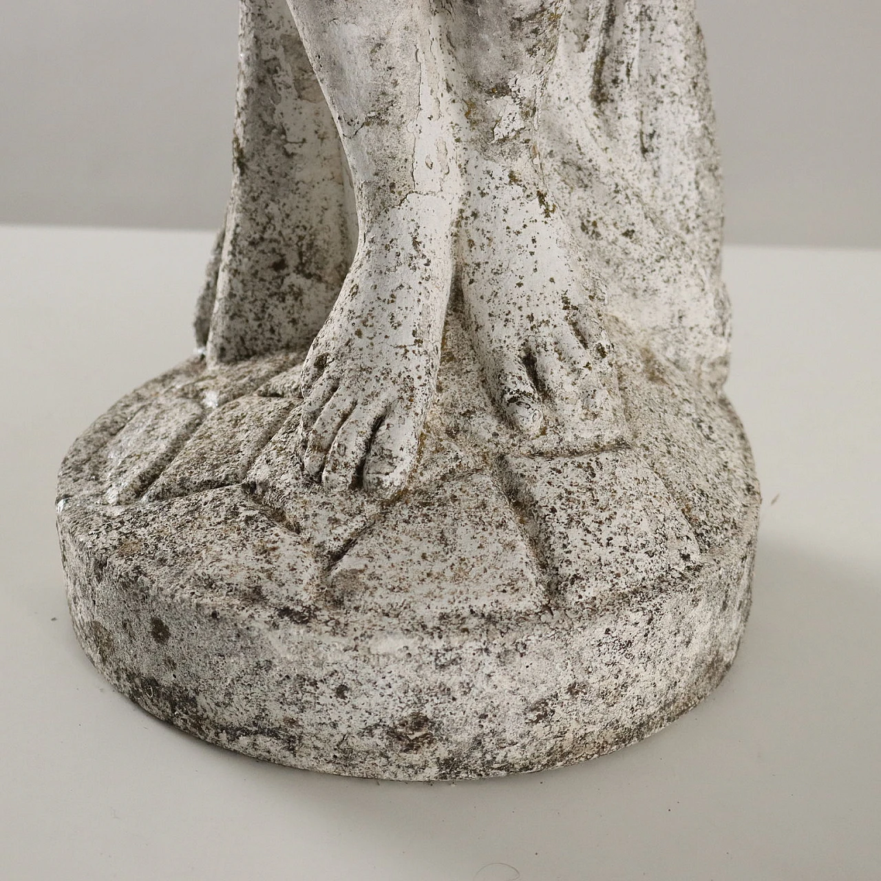 Female figure with amphorae, garden grit statue 7