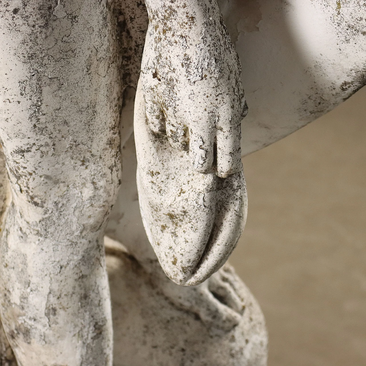 Venus bathing, garden grit statue 8