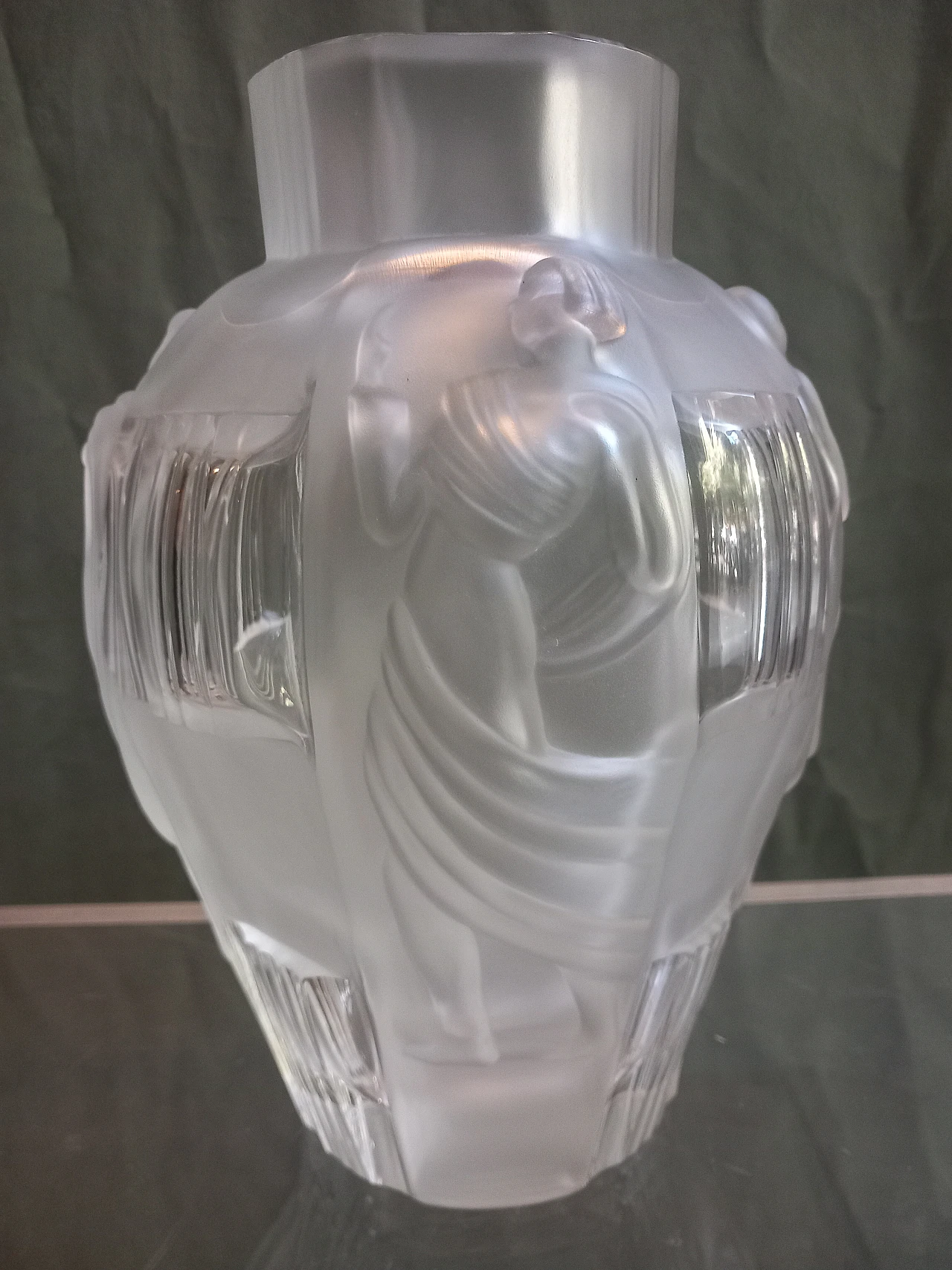 Art Deco crystal vase with female figures in relief, 1920s 1