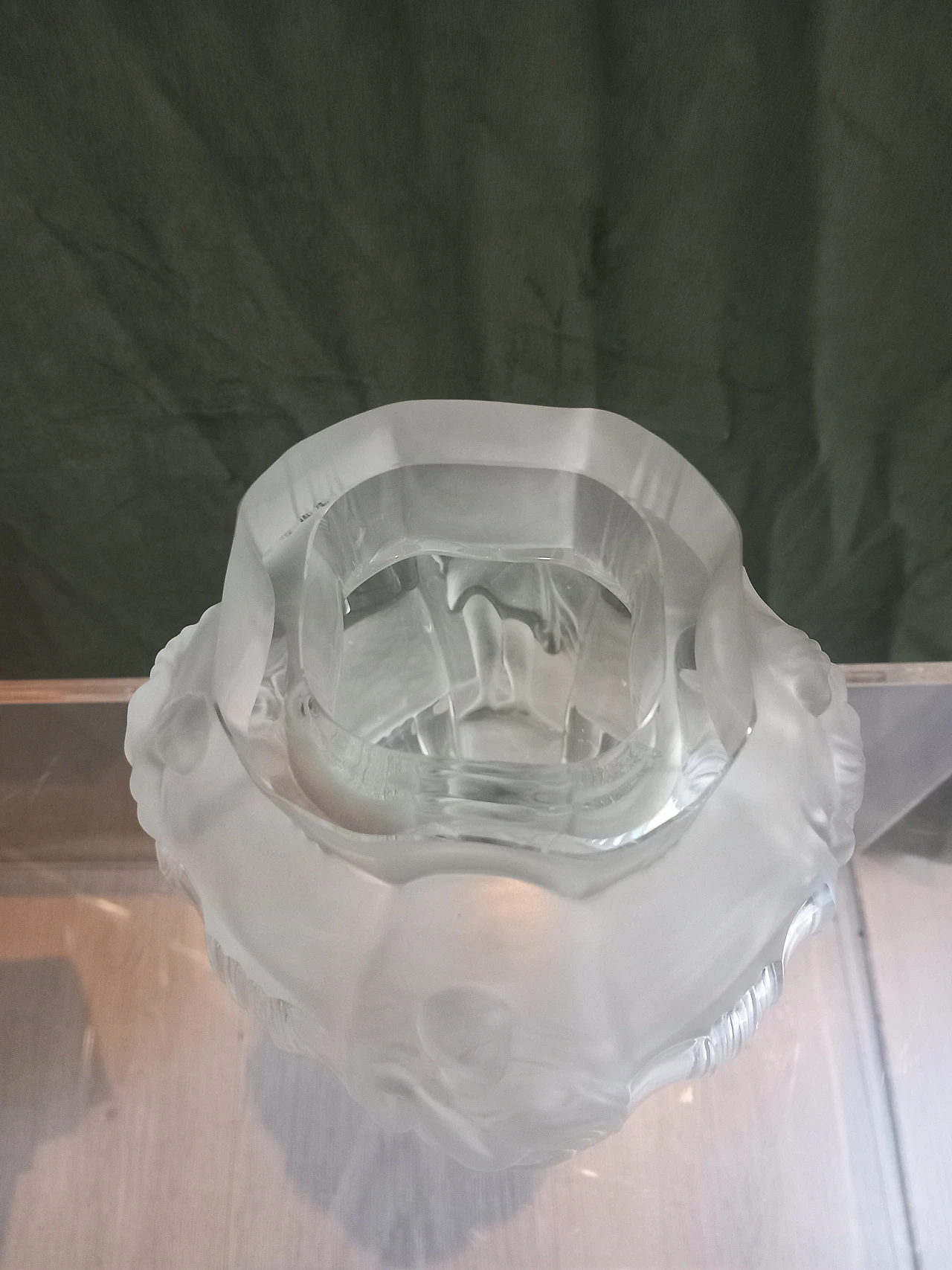 Art Deco crystal vase with female figures in relief, 1920s 5