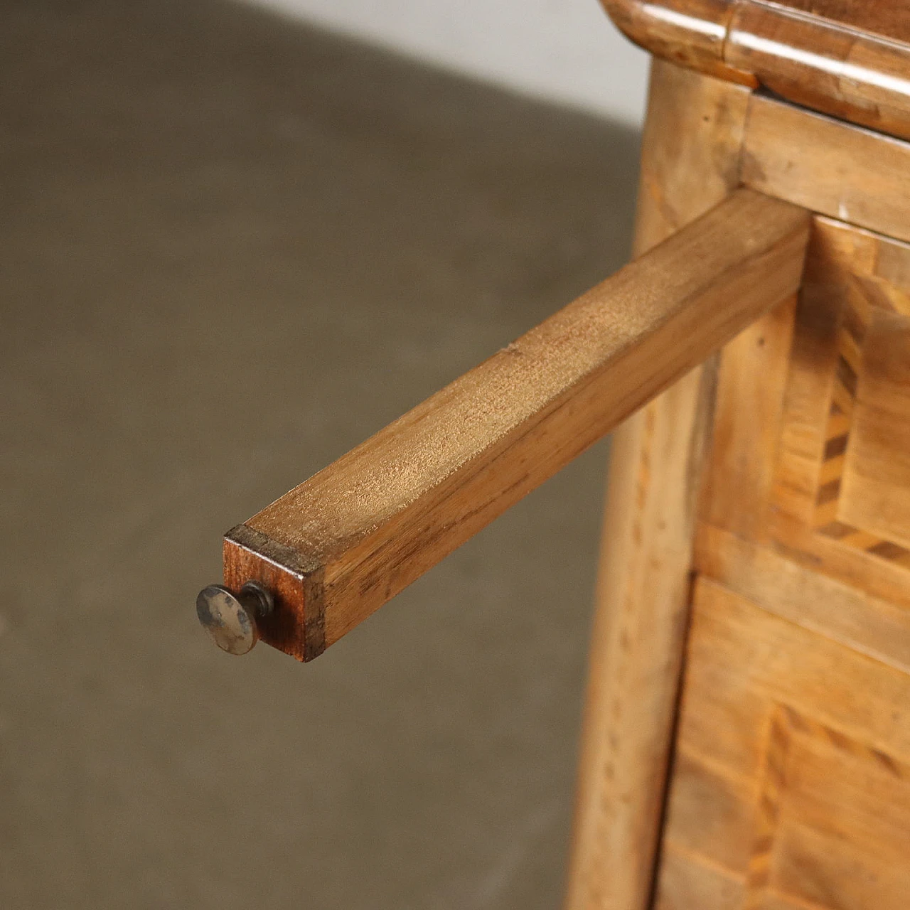 Walnut & spruce flap desk with drawers & truncated feet, 18th century 6