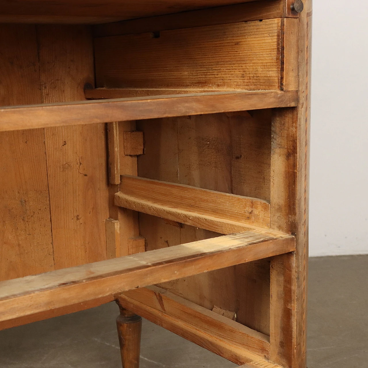 Walnut & spruce flap desk with drawers & truncated feet, 18th century 9