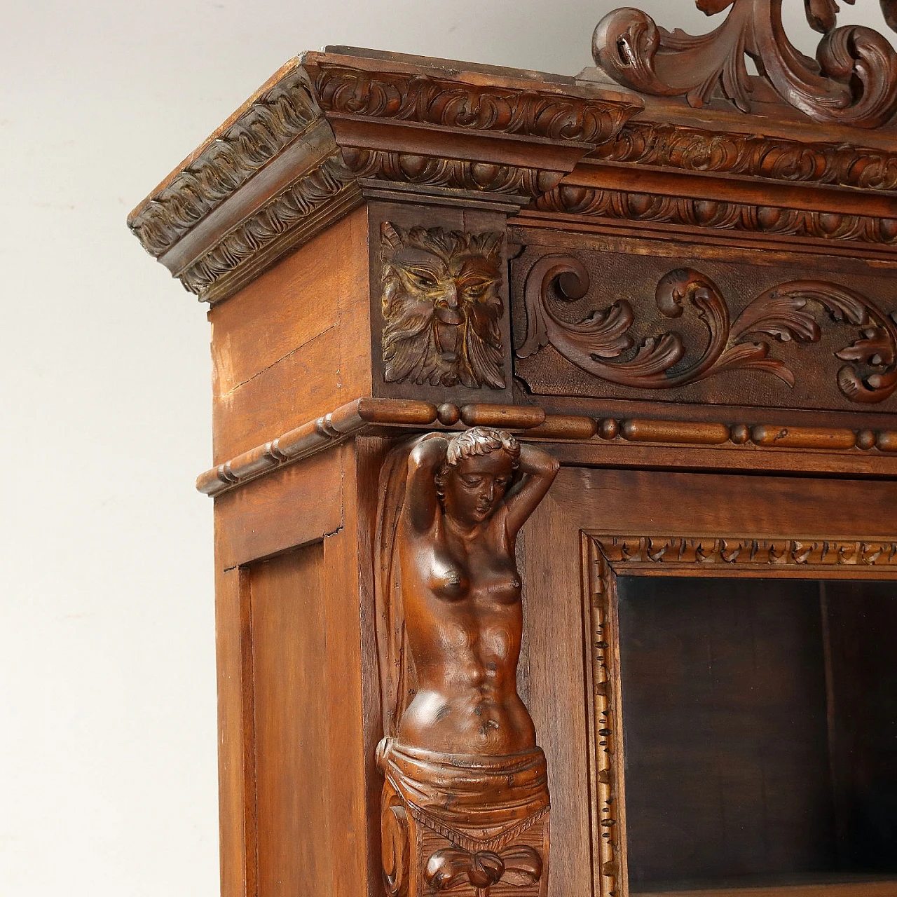 Credenza Neorinascimento a doppio corpo in noce e cirmolo, '800 5