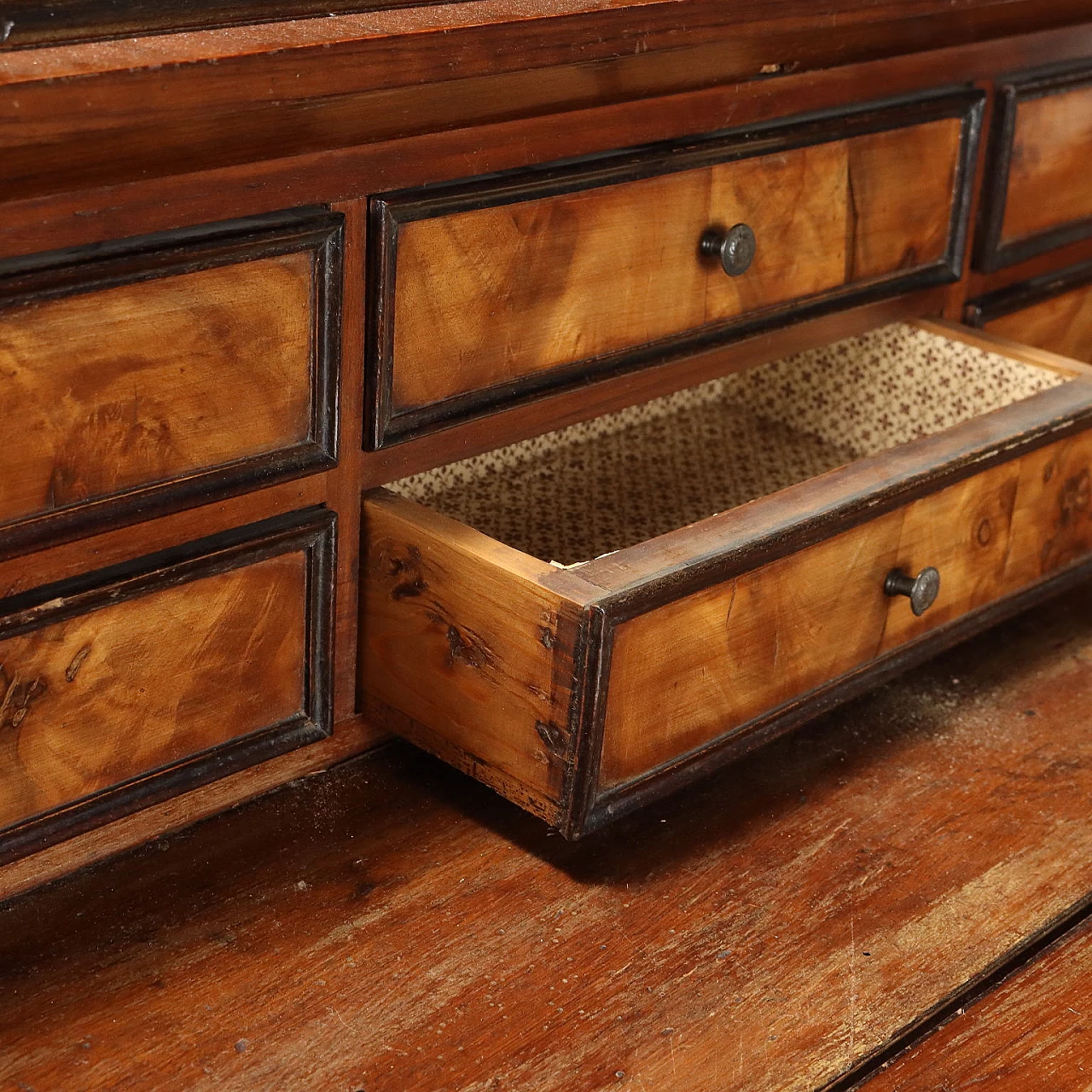 Baroque-style secrétaire with drawers in walnut & ebonised wood 7