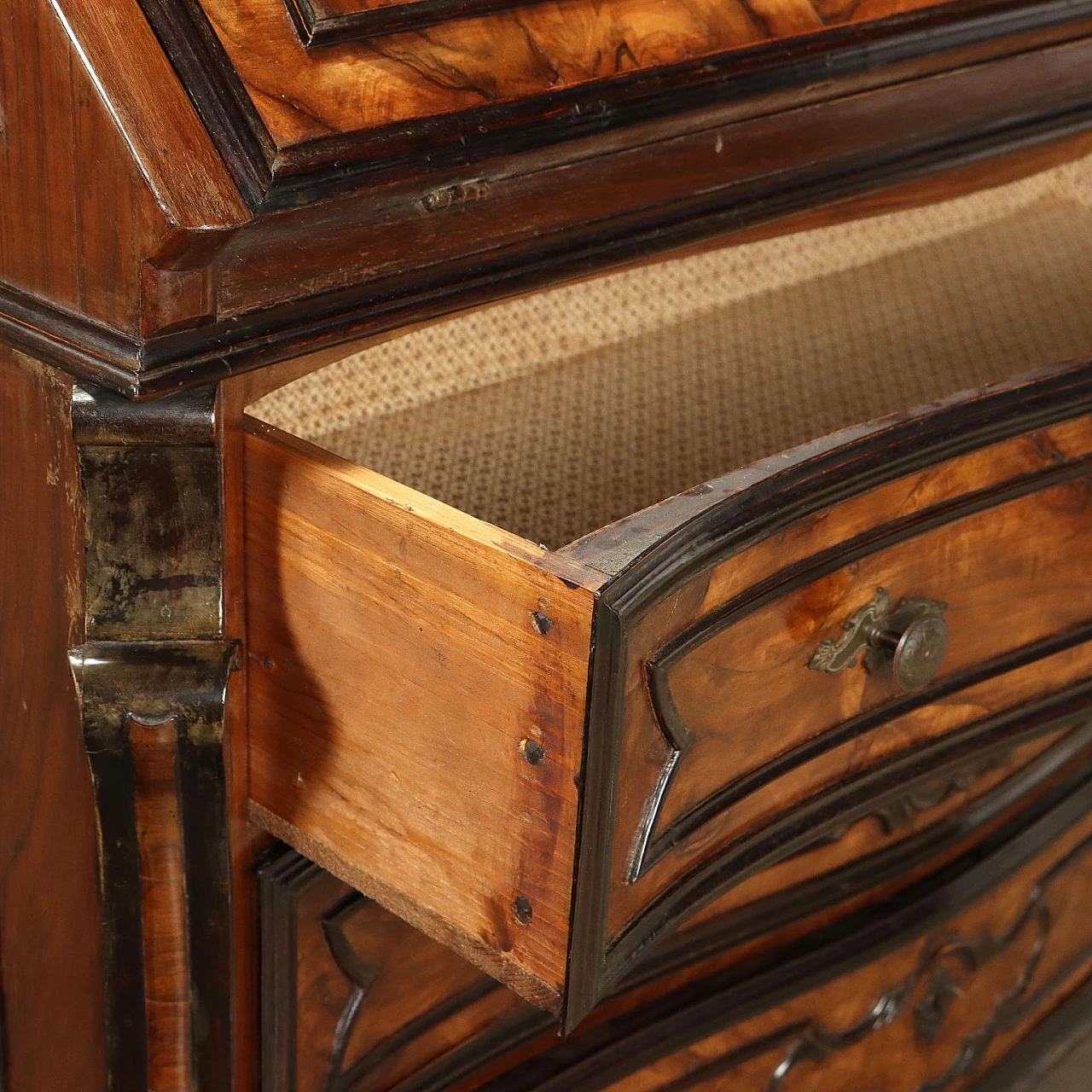 Baroque-style secrétaire with drawers in walnut & ebonised wood 10