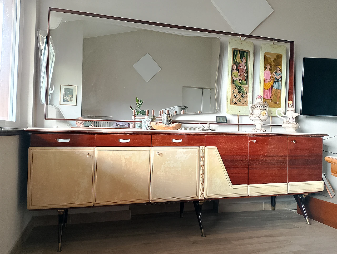 Rosewood & mahogany sideboard with glass doors by V. Dassi, 1960s 18