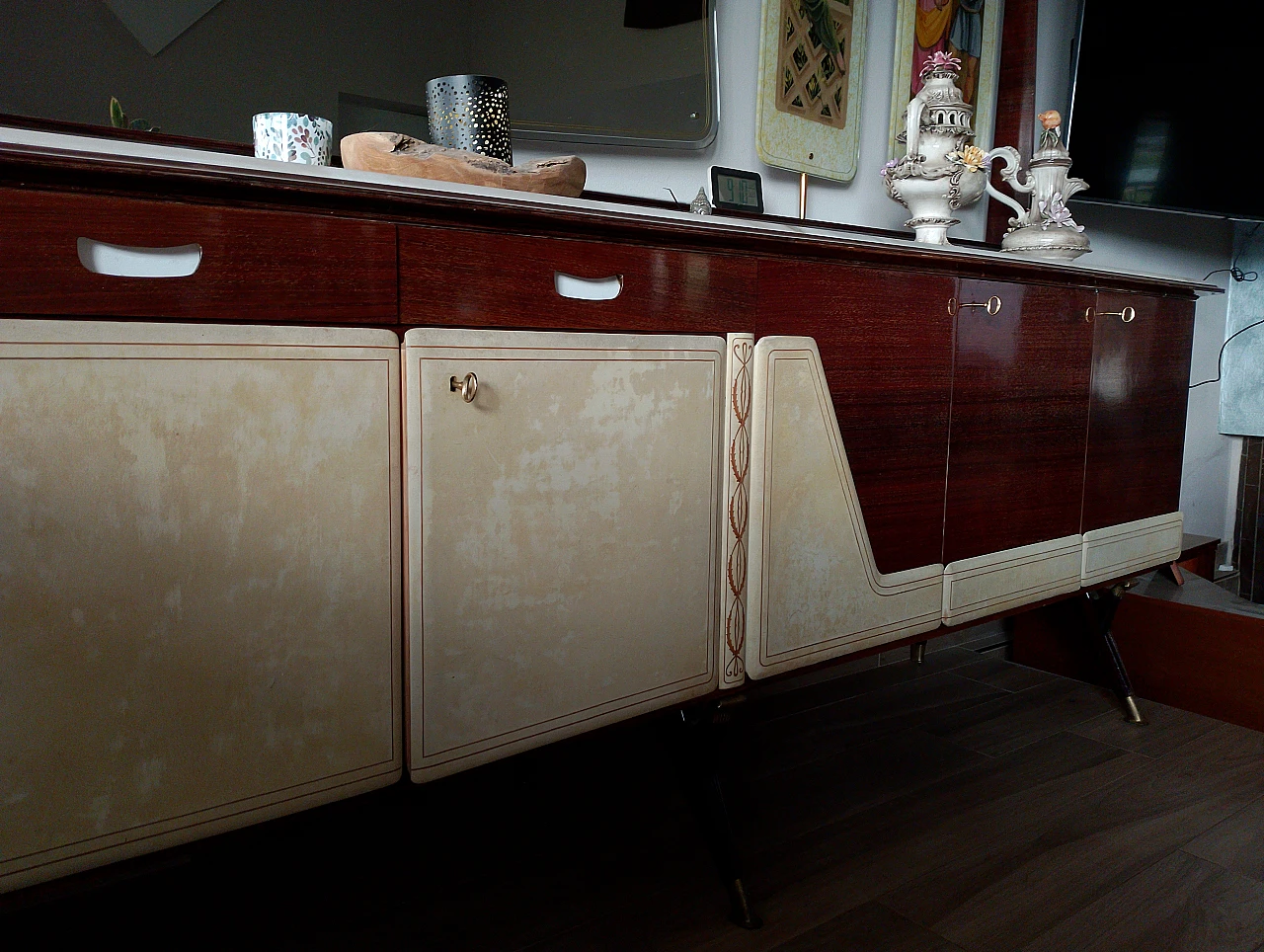 Rosewood & mahogany sideboard with glass doors by V. Dassi, 1960s 22