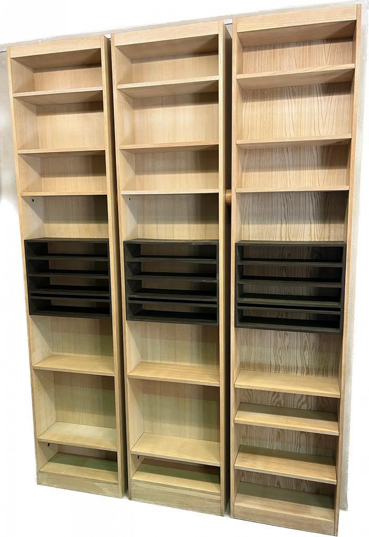 Rialto bookcase in wood and painted drawers by C. Scarpa, 1970s 1